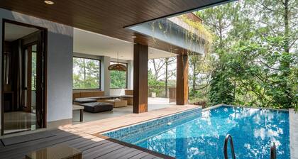 Anindya Hill View 7BR Villa a Private Heated Pool