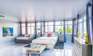 Panoramic Penthouse, 1 Bedroom, City View, Executive Level | Premium bedding, in-room safe, individually decorated, soundproofing - Secret Garden Miami Beach (Miami Beach)