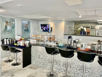 Free daily continental breakfast at Secret Garden Miami Beach