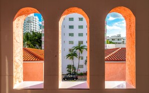 Panoramic Penthouse, 1 Bedroom, City View, Executive Level | Terrace/patio - Secret Garden Miami Beach (Miami Beach)