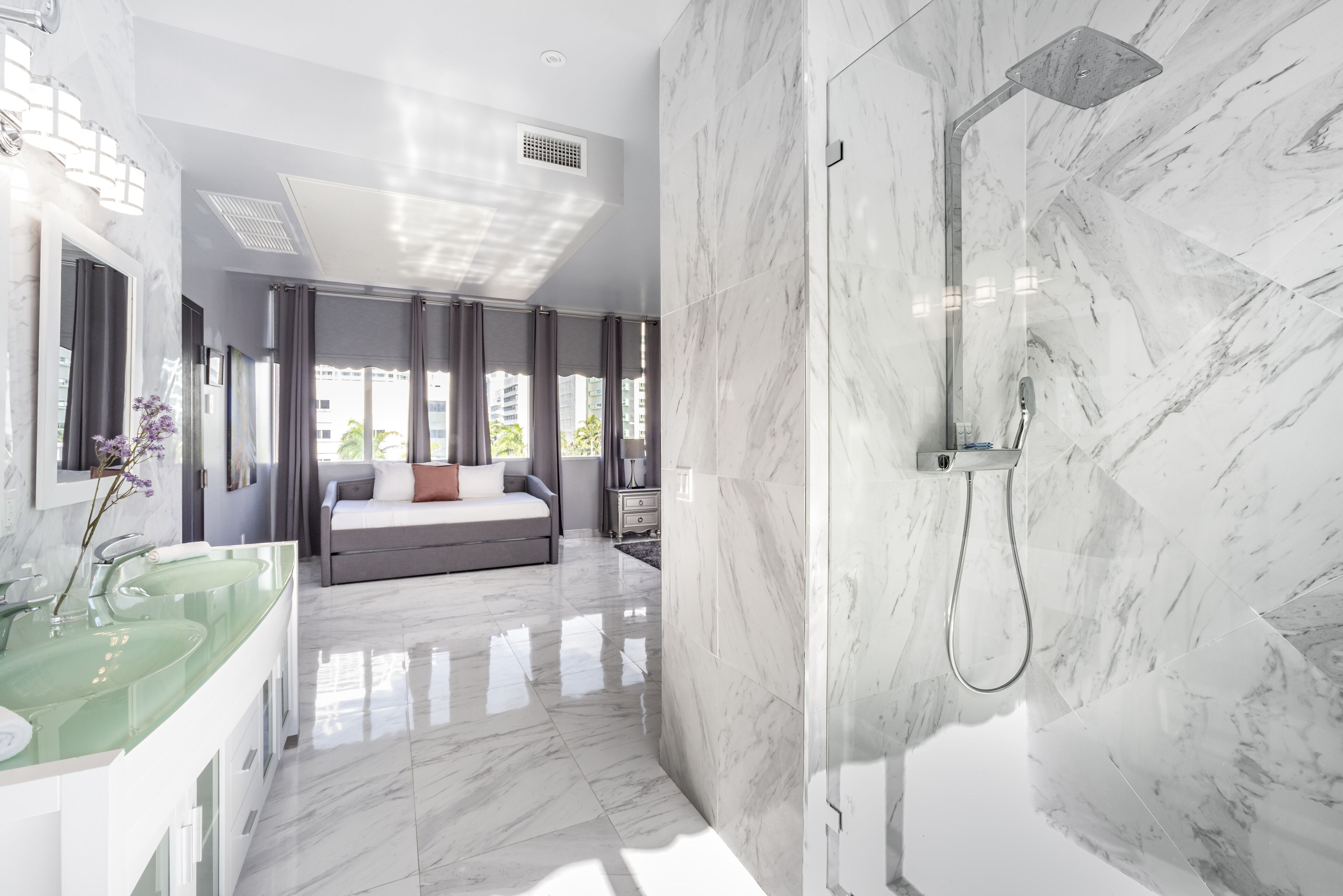 Penthouse Panoramique, 1 chambre, vue ville, niveau Exécutif | Literie de qualité supérieure, coffres-forts dans les chambres