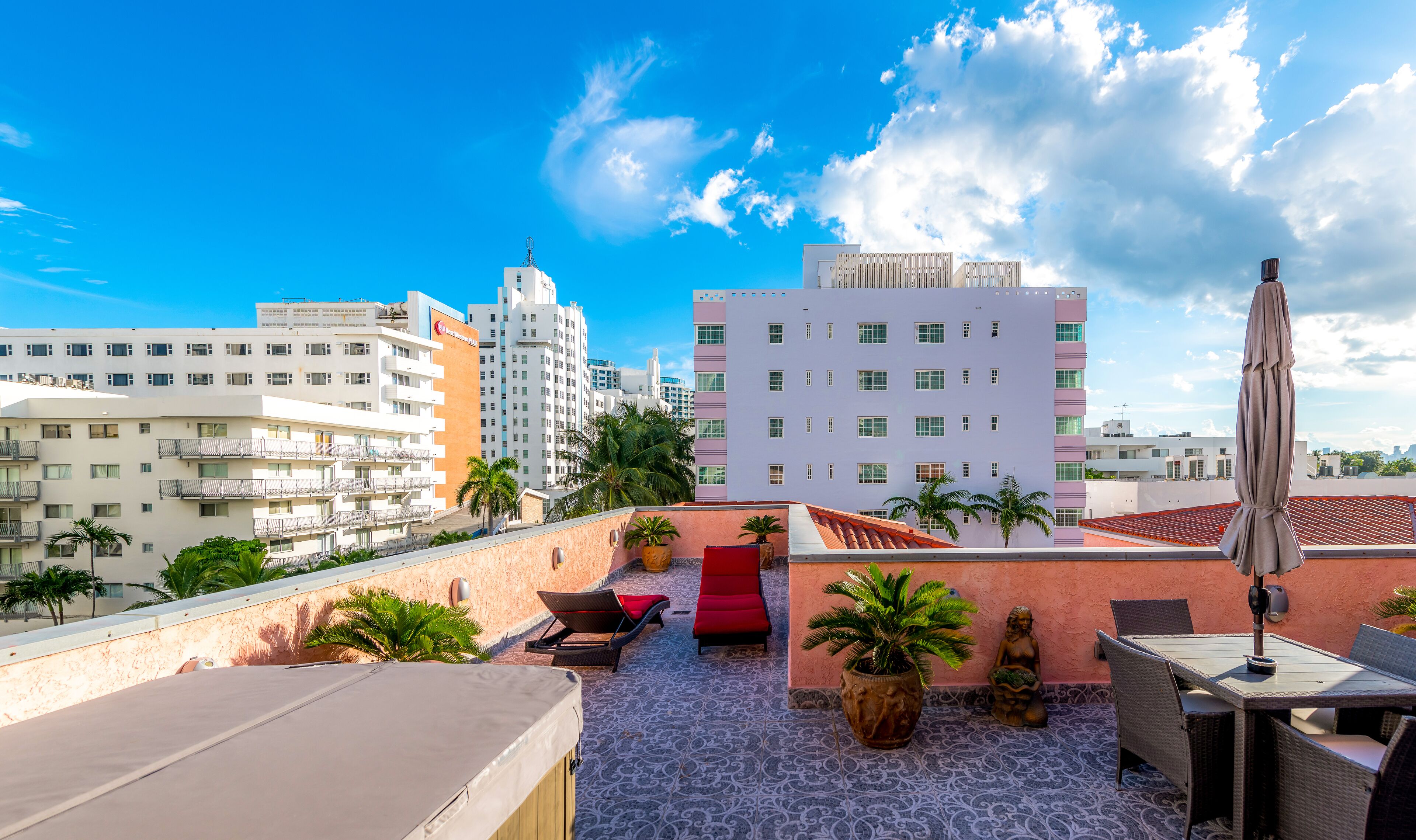 Foto - Secret Garden Miami Beach