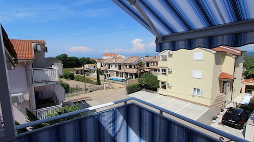 Haustierfreundliche Ferienwohnung Klea auf der Insel Krk, nur 250 m vom Meer entfernt