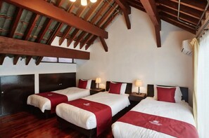 2 bedrooms, desk, free WiFi, bed sheets - 2F JapaneseWestern style maisonette room Pets no / Kunigami-gun Okinawa (Kunigami-gun)