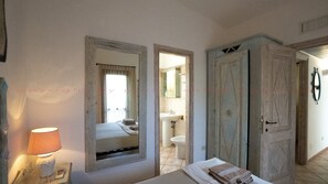 2 bedrooms, travel cot, WiFi