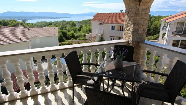 Outdoor dining - Deluxe apartment Jela 2 for 4 people with sea view (Sveti Vid Miholjice)