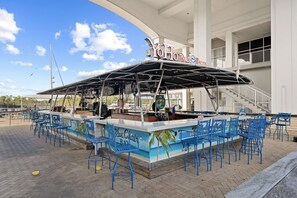 Bar (en la propiedad)