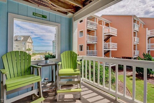 Adorable 1 Bedroom Condo w Ocean Views