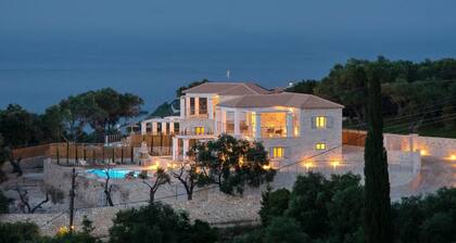 Tania Villa - Four Bedroom Villa, Sleeps 8