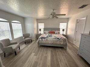 4 habitaciones, tabla de planchar con plancha y wifi gratis 