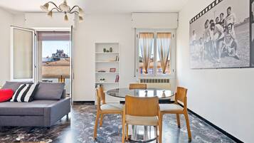 Apartment, 2 Bedrooms | In-room dining