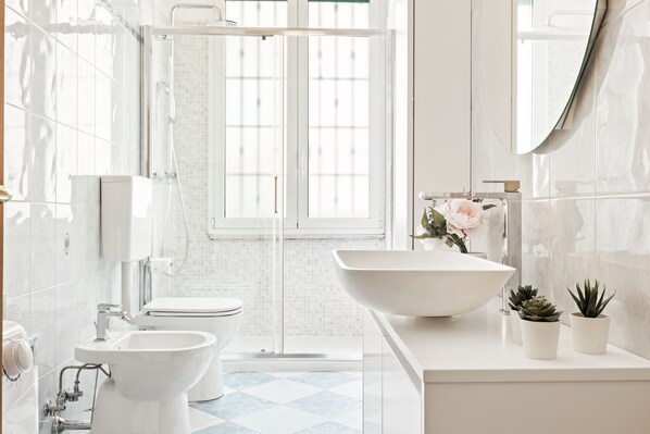 Apartment, 1 Schlafzimmer | Badezimmer | Dusche, Regendusche, Haartrockner, Bidet