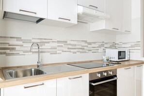 Apartment, 1 Bedroom | Private kitchen