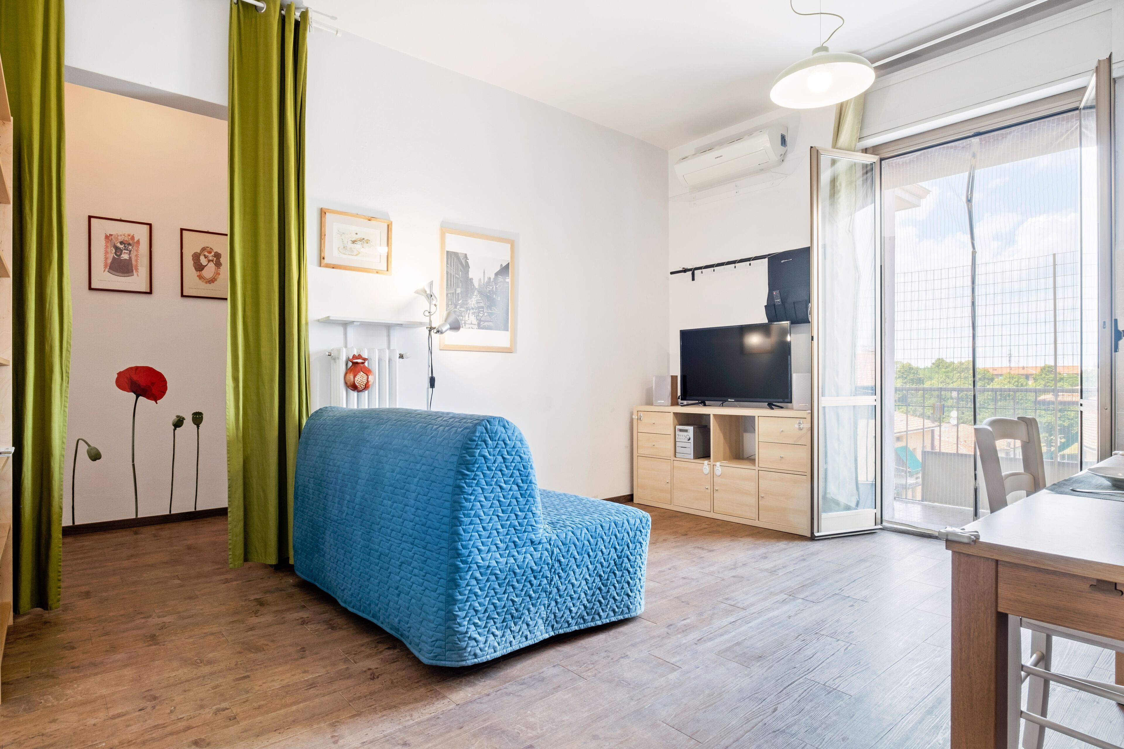 Apartment, 1 Schlafzimmer | Wohnbereich | Flachbildfernseher