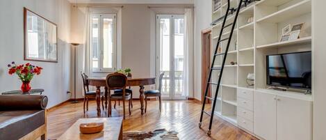 Apartment, 2 Bedrooms | Living area