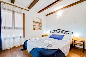 Appartamento, 1 camera da letto | 1 camera, ferro/asse da stiro, Wi-Fi gratuito, lenzuola