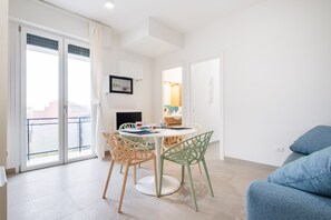 Apartment, 1 Bedroom | Living area