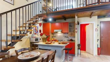 Apartemen, 1 kamar tidur | Dapur pribadi | Lemari es besar, microwave, oven, dan kompor