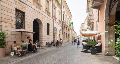 Duplex Chic Apartment nel centro storico