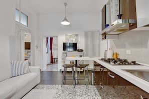 Apartment, 1 Schlafzimmer | Eigene Küche | Kühlschrank, Mikrowelle, Ofen, Herdplatte