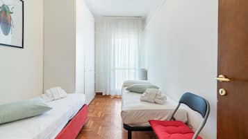 Apartment, 2 Bedrooms | 2 bedrooms, free WiFi, bed sheets