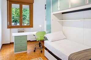 Căn hộ, 1 phòng ngủ | Truy cập Internet không dây miễn phí, bộ trải giường 