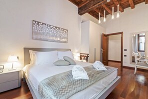 Căn hộ, 1 phòng ngủ | Truy cập Internet không dây miễn phí, bộ trải giường