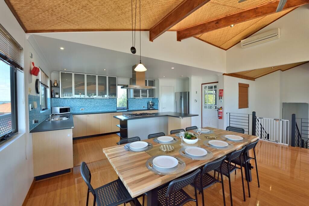 Endless Summer Beach House — image 12