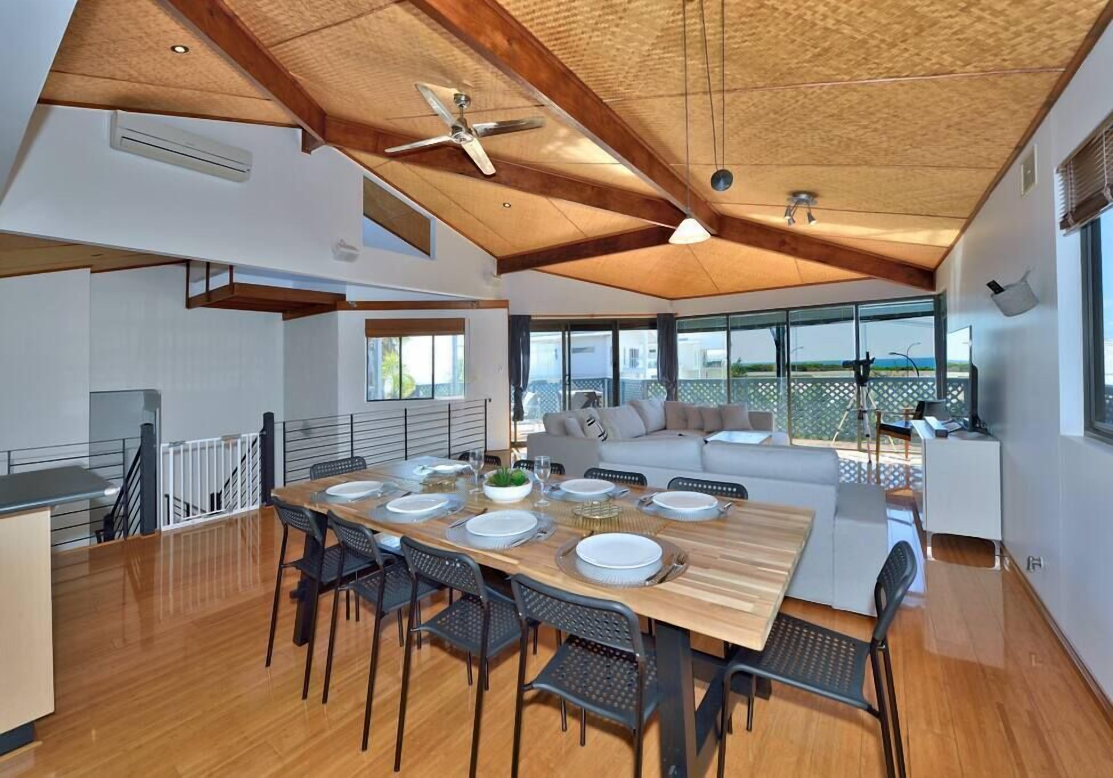 Endless Summer Beach House — image 2