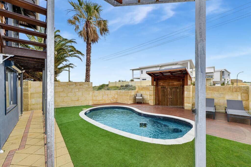 Endless Summer Beach House — image 7