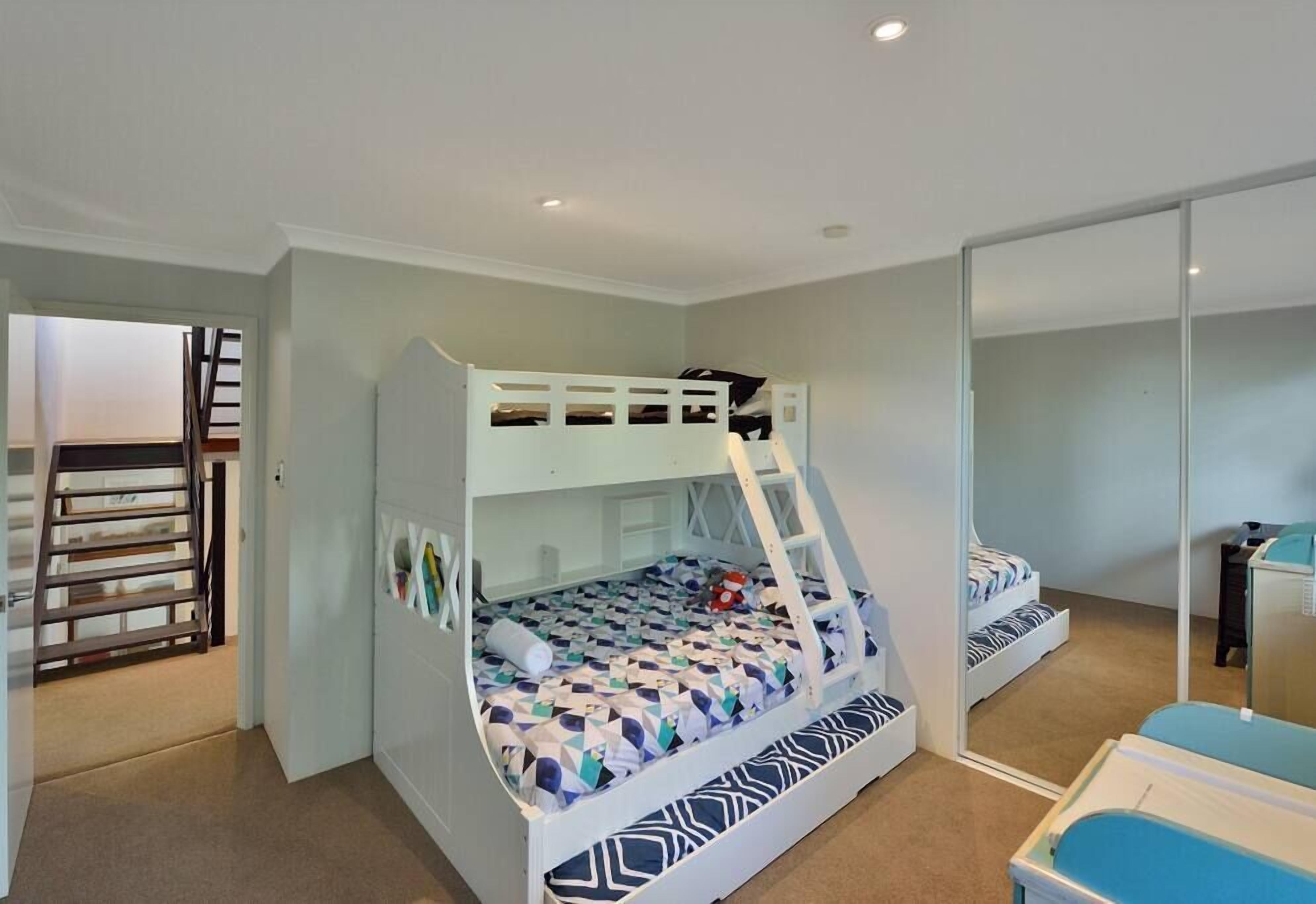 Endless Summer Beach House — image 17