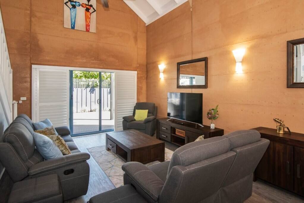 Sea Breeze Villa — image 5