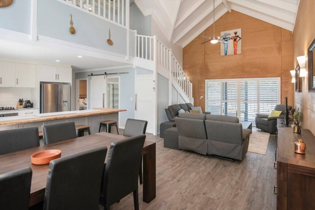 Sea Breeze Villa — image 2