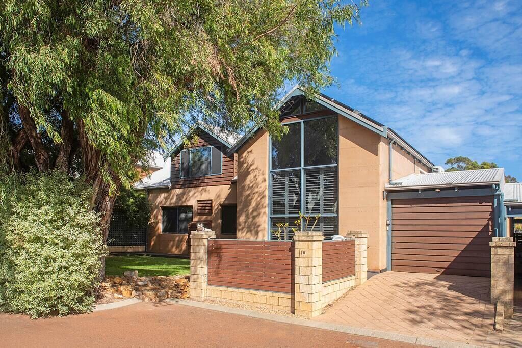 Sea Breeze Villa — image 15