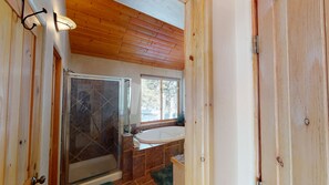 Combined shower/tub, hair dryer, towels - Views | Hot Tub | Pool Table | Peralta Pines Cabin (Angel Fire)