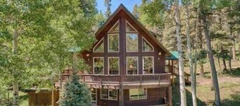 Views | Hot Tub | Pool Table | Peralta Pines Cabin