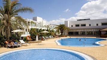 Indoor pool, outdoor pool