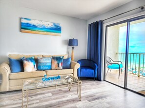 Smart-TV, peis og bøker