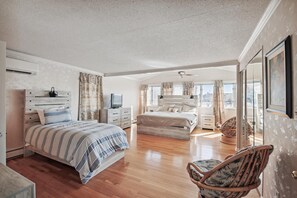 4 bedrooms, free WiFi, bed sheets