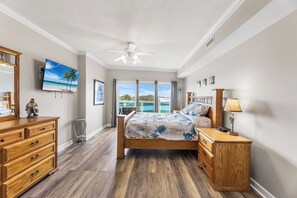 3 bedrooms, free WiFi, bed sheets - Sunset Pointe 203 with Pool Spacious 3br/2ba  Amazing Bay Views (Ocean City)