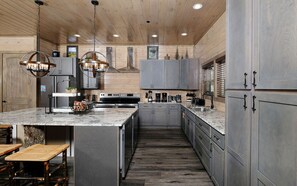 Fridge, microwave, oven, stovetop - Smoky Mountain Joy - Private Pool, Theater & Games (Sevierville)