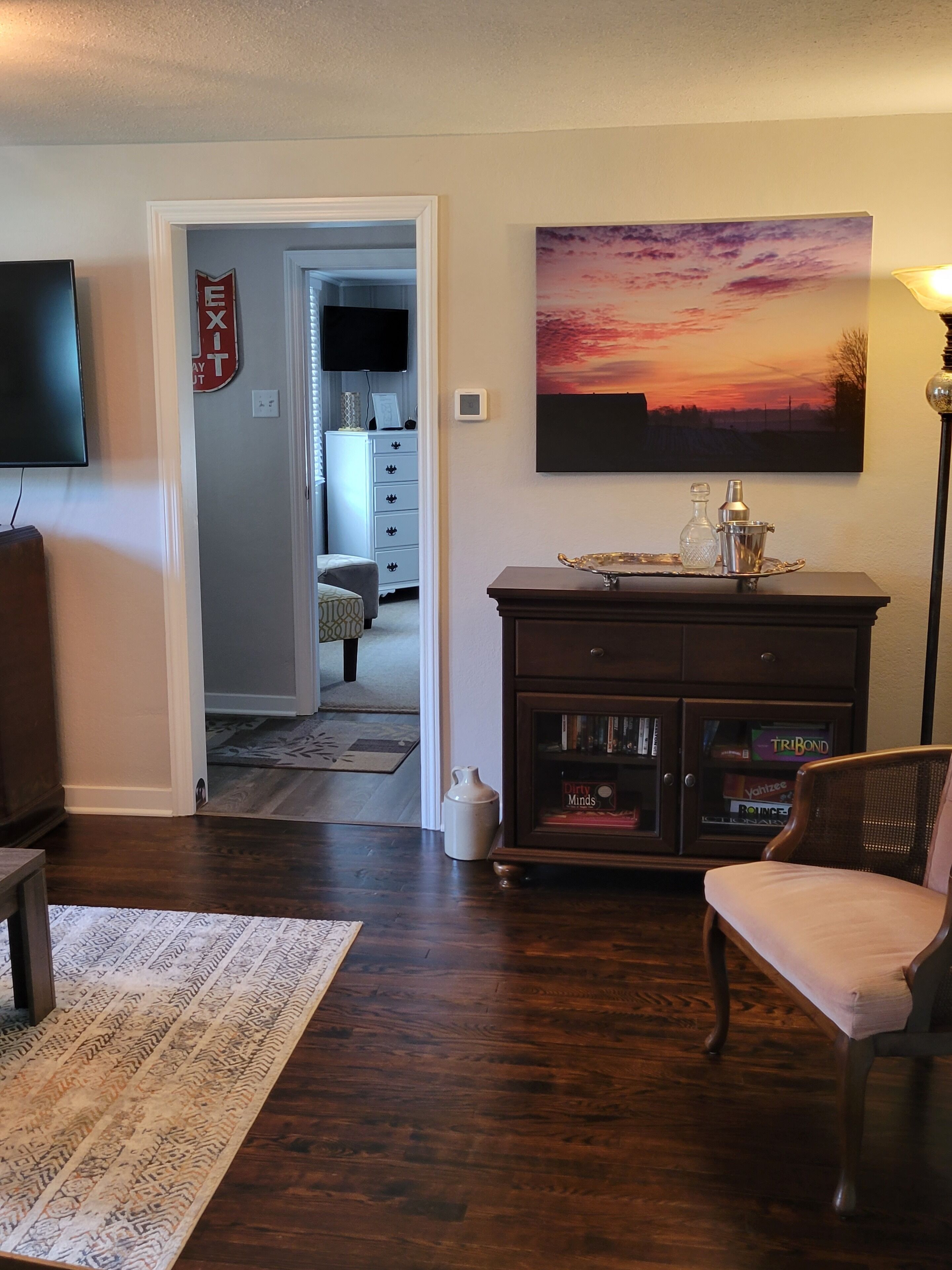 THREE BEDROOM COTTAGE ACROSS FROM NATIONAL HISTORIC LANDMARK AZTALAN MOUNDS