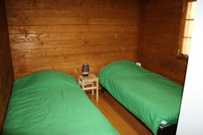 2 habitaciones y cuna de viaje 