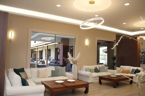 Chateau Vinasoro Hotel