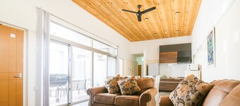 Kokopelli HouseNAGO / Nago Okinawa