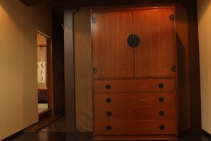 Interior - An elegant moment spent in a hot spring town - Smile Support I / Fuefuki Yamanashi (Fuefuki)