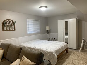 1 bedroom, WiFi, bed sheets