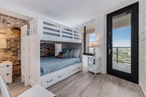 2 soveværelser, internetforbindelse