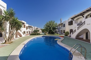 Outdoor pool - Apartamentos Posidonia (Mercadal)