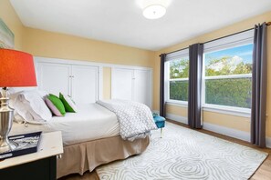 4 Schlafzimmer, Bügeleisen/Bügelbrett, WLAN